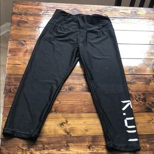 Rue21 Capri workout pants